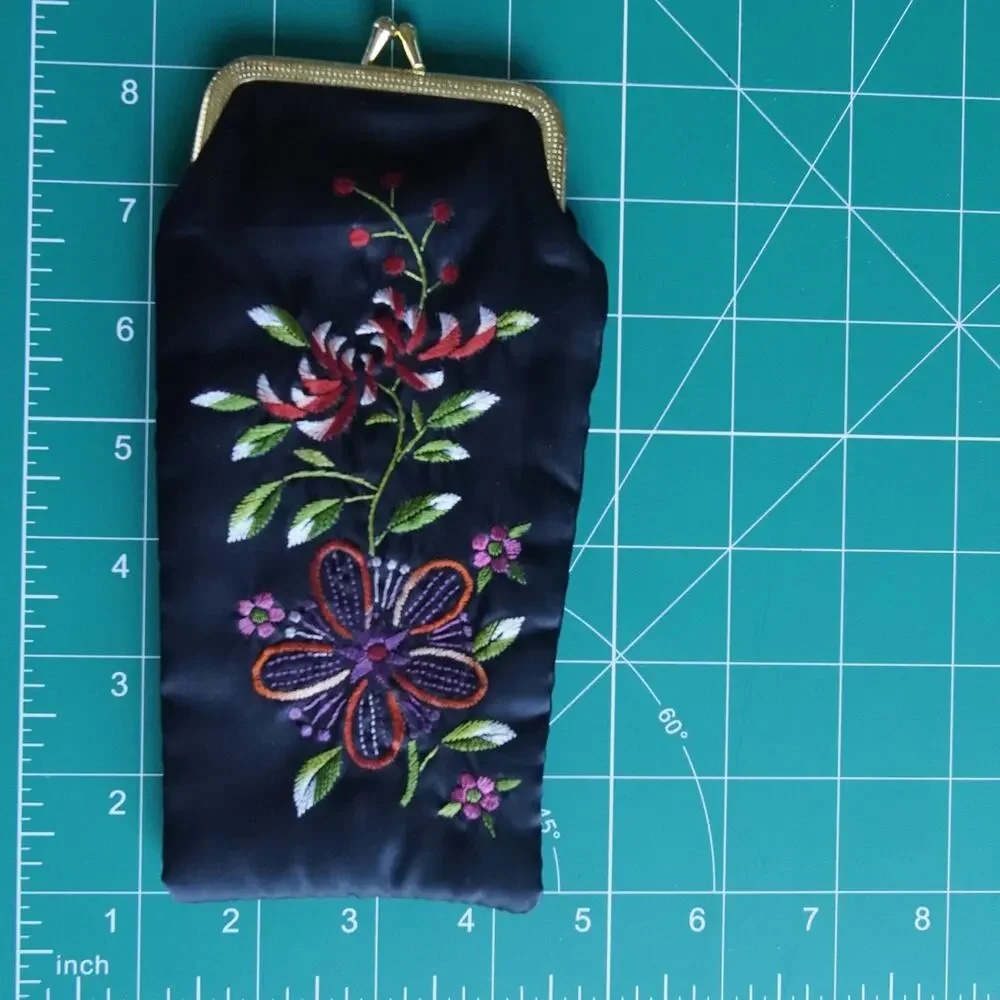 Vintage Black Silk Clutch Floral Embroidery Red Lining Gold Kiss Lock Bag